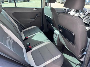 Volkswagen Golf Plus - 10