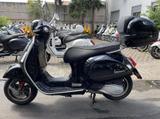 Vespa GTS Super 300 ABS ASR Topcase