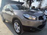 Nissan Qashqai Acenta 4X4  2,0 Benzin - Nissan Qashqai aus 2011: Acenta