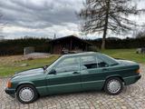 Mercedes-Benz 190E 2,6 Schalter 146000 KM, rostfrei! - Mercedes-Benz 190: 2.6