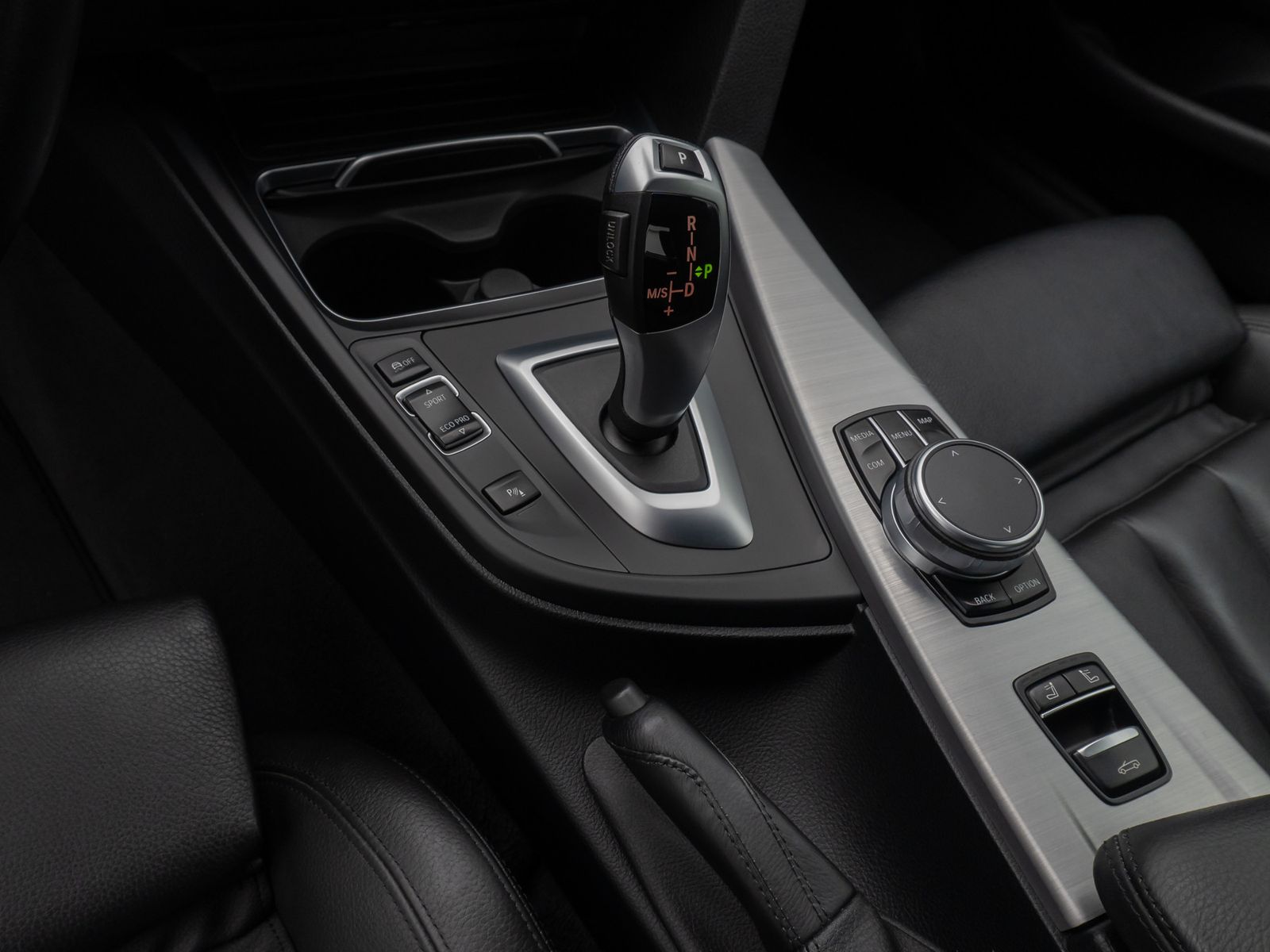 Fahrzeugabbildung BMW 420i Cabrio Sport Line DAB NaviPro Alarm Memory