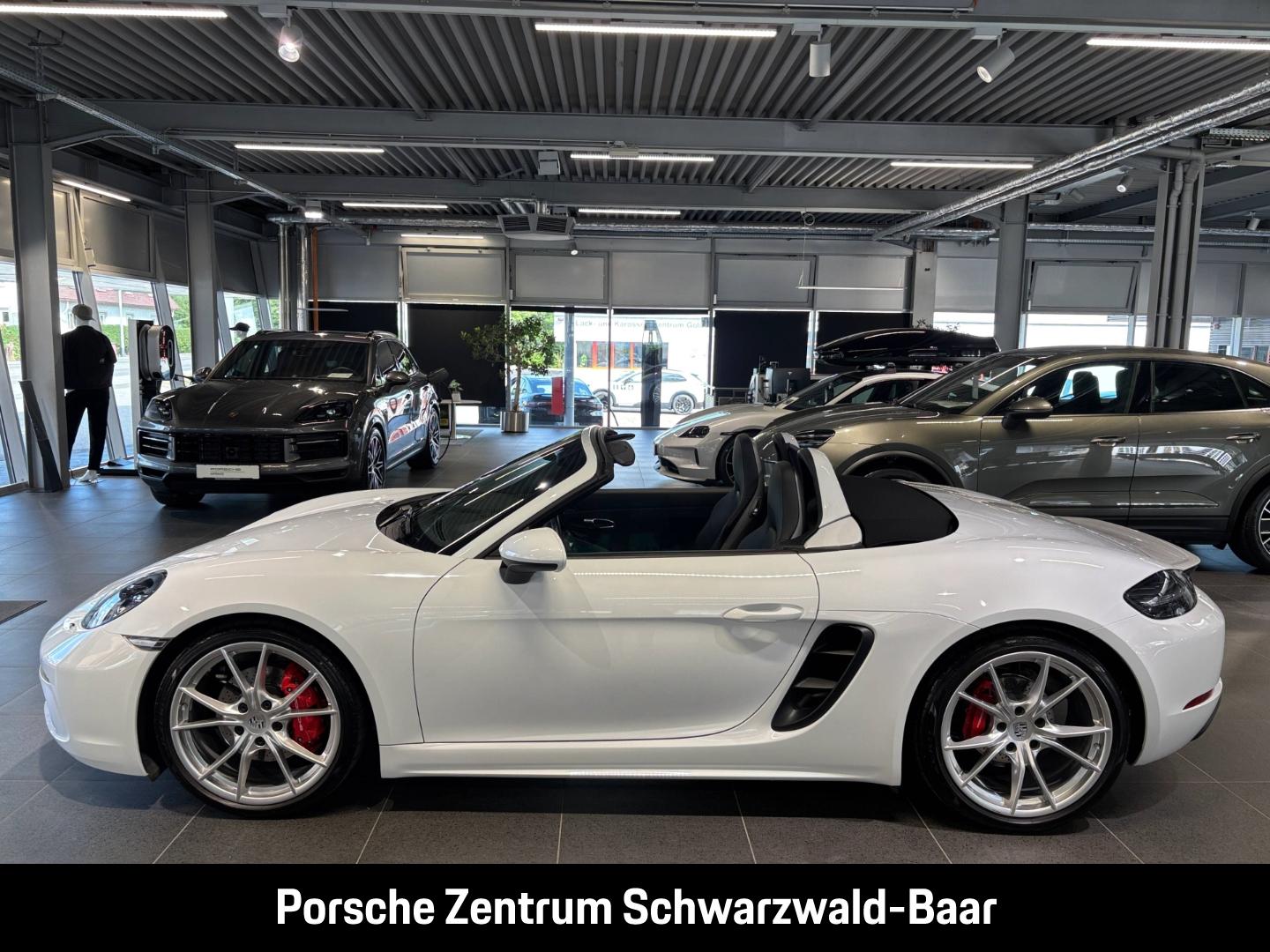 Porsche Boxster 718 S Sportabgas PASM 20-Zoll