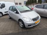 Mercedes-Benz A 160**SITZHEIZUNG+TEMPOMAT+BLUETOOTH** - Mercedes-Benz A 160: Automatik