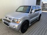 Mitsubishi Pajero 3.2 DI-D Dakar.Klima.AHK.SHZ.7 Sitzer - Mitsubishi Pajero: Dakar