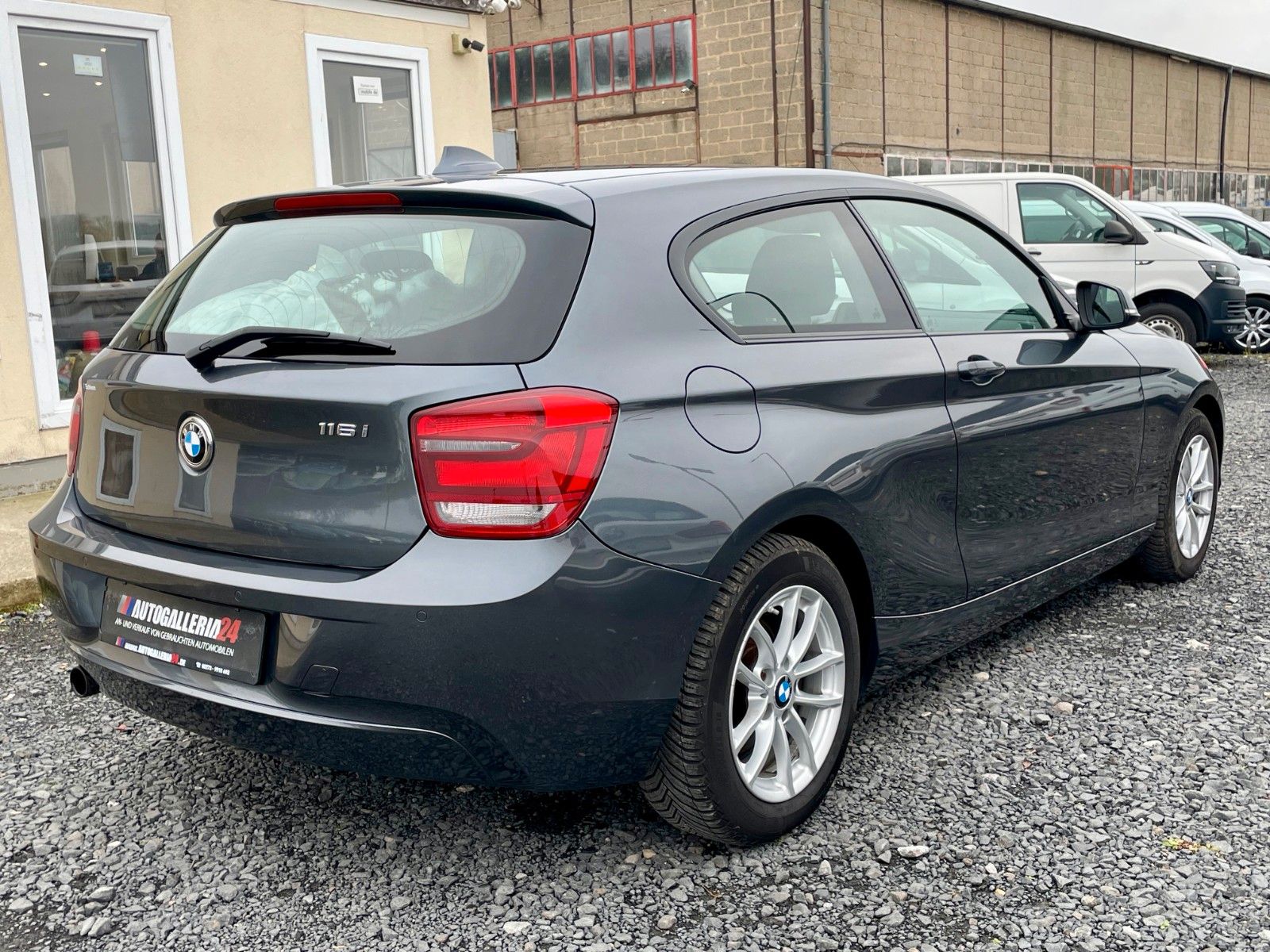 Fahrzeugabbildung BMW 116i 3-Türer Klima SHZ Freisprech 2.HAND SPORTLE