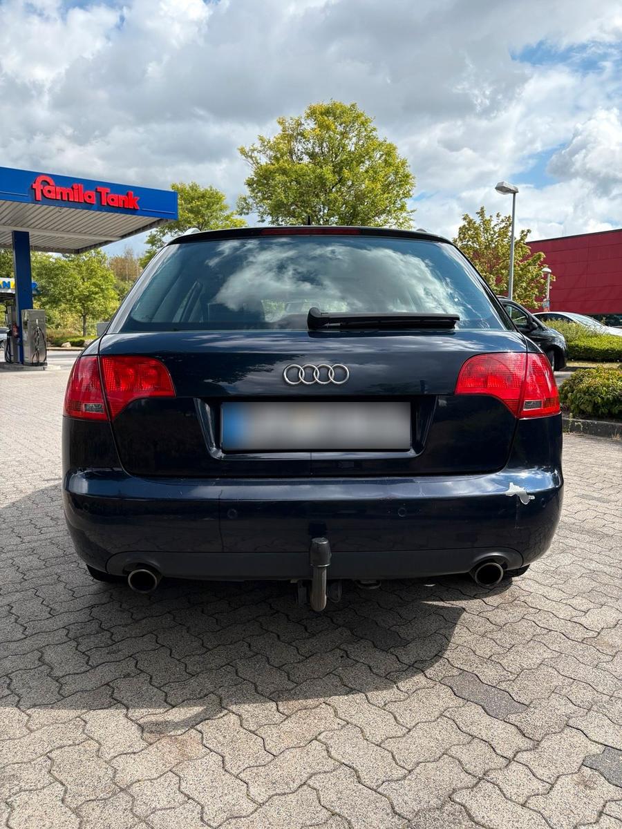 Audi A4 2005 — photo 8