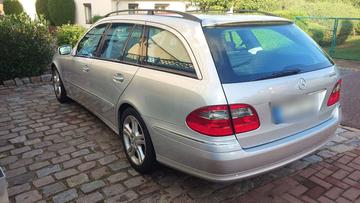 صورة 4 لـ 2006 Mercedes-BENZ E 280