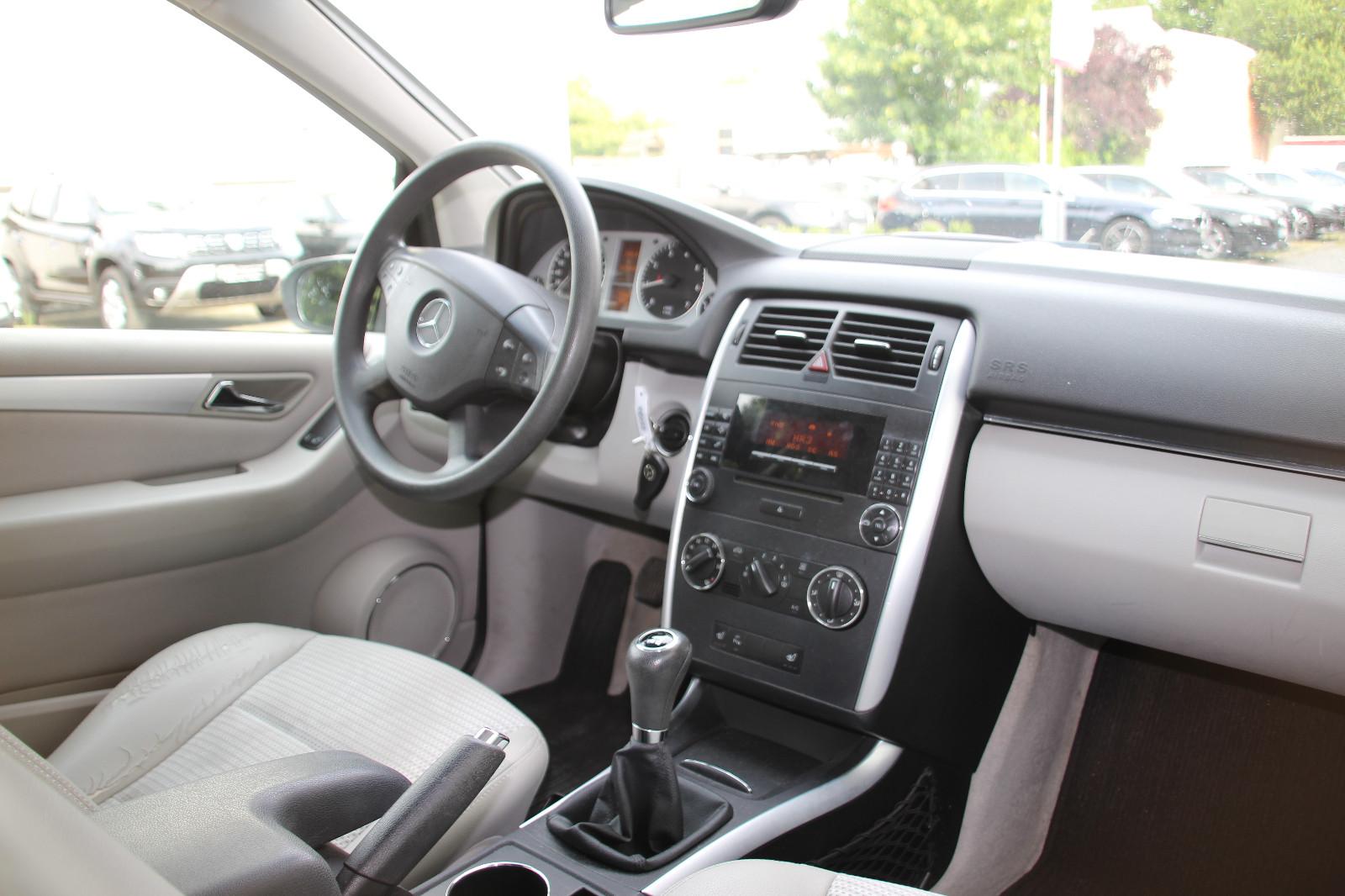Mercedes-Benz B170 2008 — photo 9