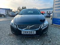 Volvo V60 Kombi Momentum Automatik, Navi Sitzh. AHK BT