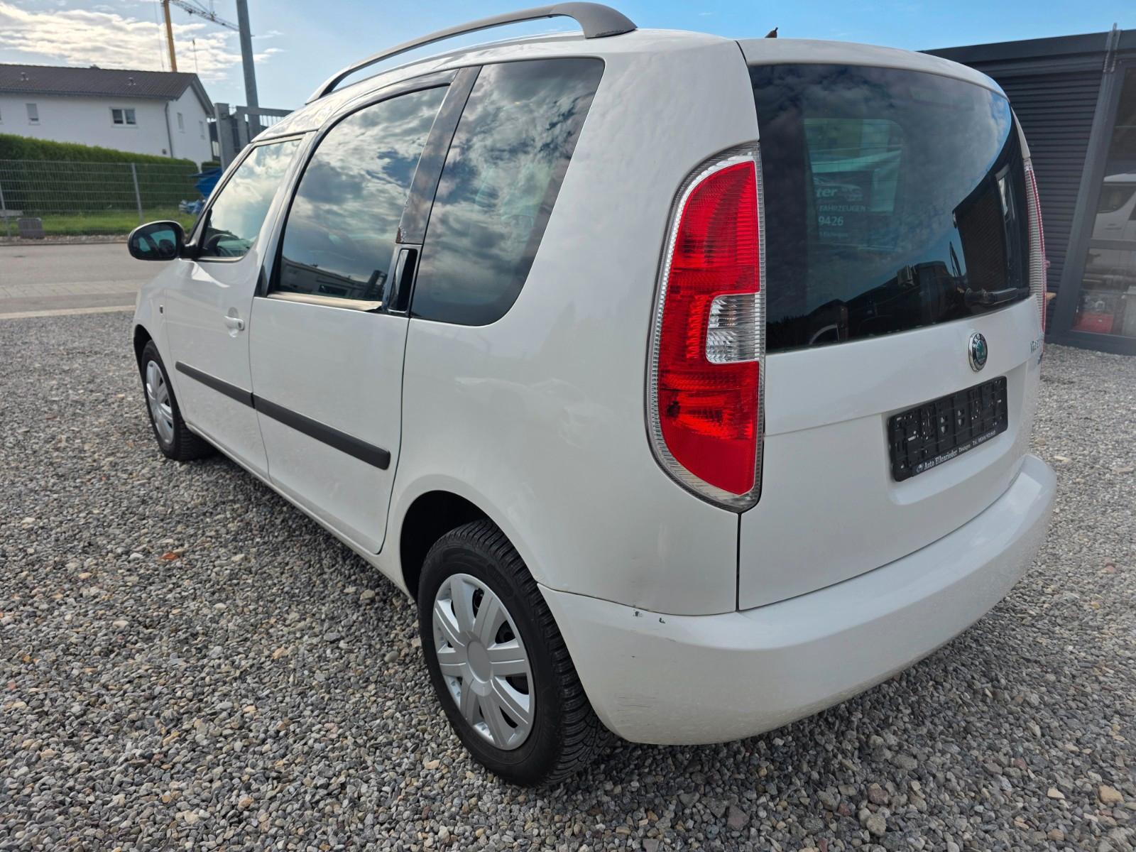 Skoda Roomster 2013 — photo 8