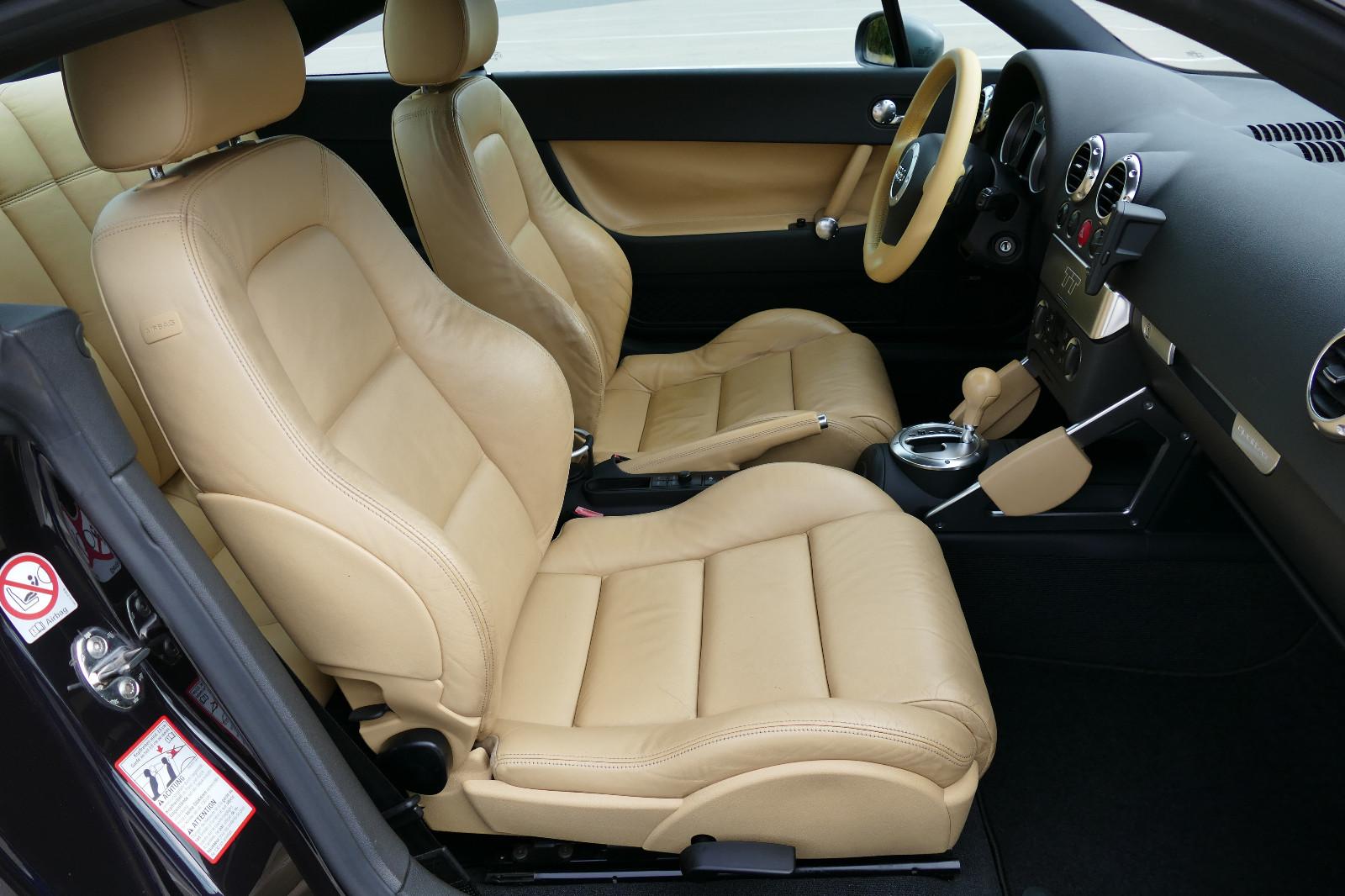 Audi TT Coupe 3.2 V6 DSG quattro NAVI LEDER TEMPOMAT