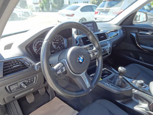 Fahrzeugabbildung BMW 118i/1.Hand/18-Zoll/PDC/57TKM/SitzH/Top-Zustand/