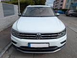 Volkswagen Tiguan Allspace 2.0 TDI 176kW DSG m.allen mögl.E - Volkswagen Tiguan Allspace in Augsburg