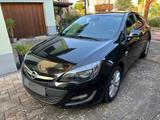 Opel Astra 1.4 Turbo -Scheckheftgepflegt, top Zustand - gebrauchte Opel Astra aus dem Jahr 2013