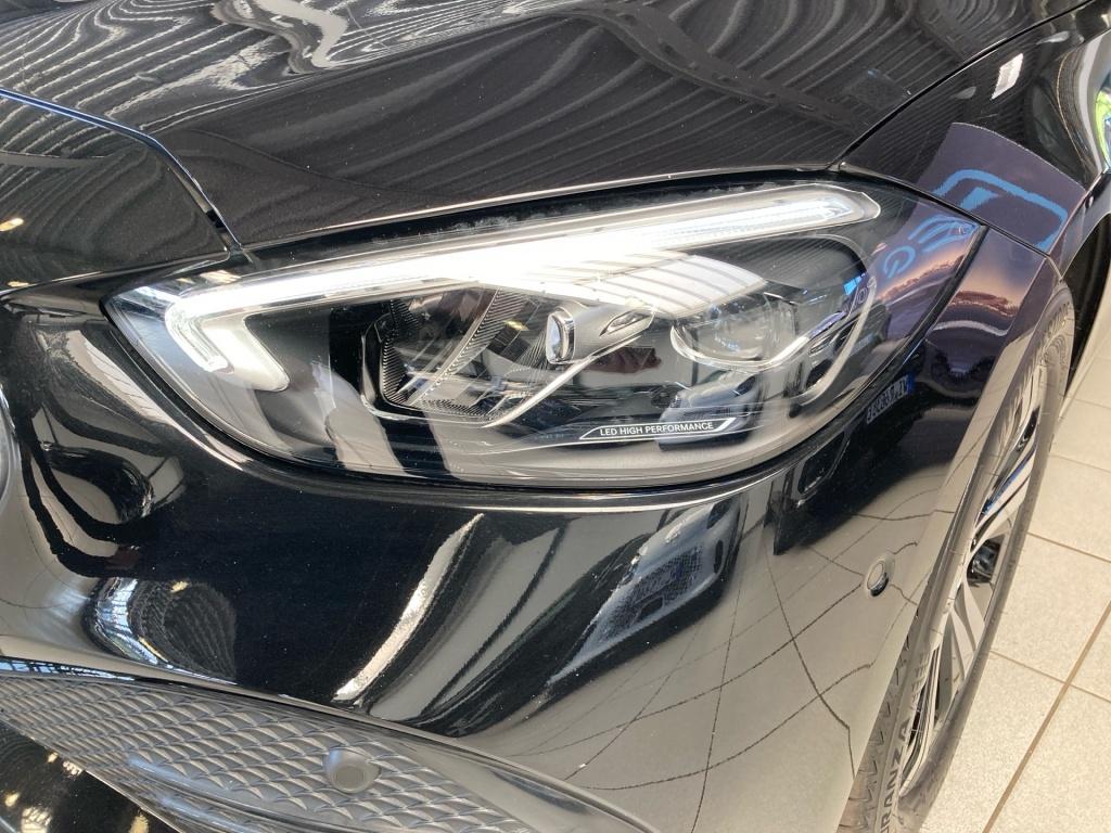 Mercedes-Benz C 180 Avantgarde+AHK+Kamera+Totwinkel+CarPlay