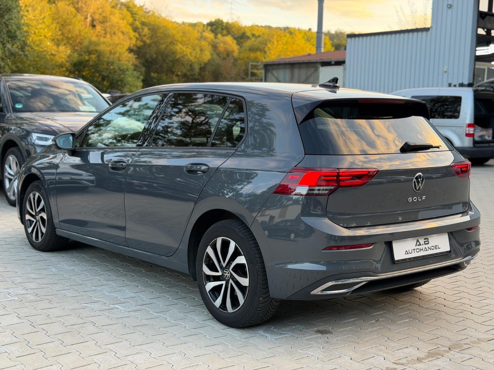 Volkswagen Golf VIII Lim. Active/LED/NAVI/Alu/Top Zustand., миниатюра 10