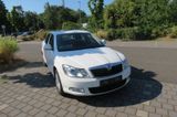 Skoda Octavia 1.2 TSI Ambiente - Skoda Octavia mit Benzin-Antrieb: Limousine, 1.2