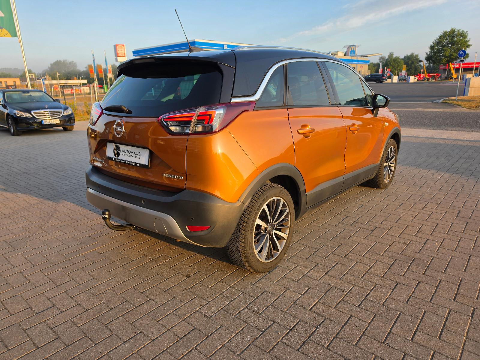 Opel Crossland (X) TÜV Neu/LED/AHK/CarPlay/Allwetter.