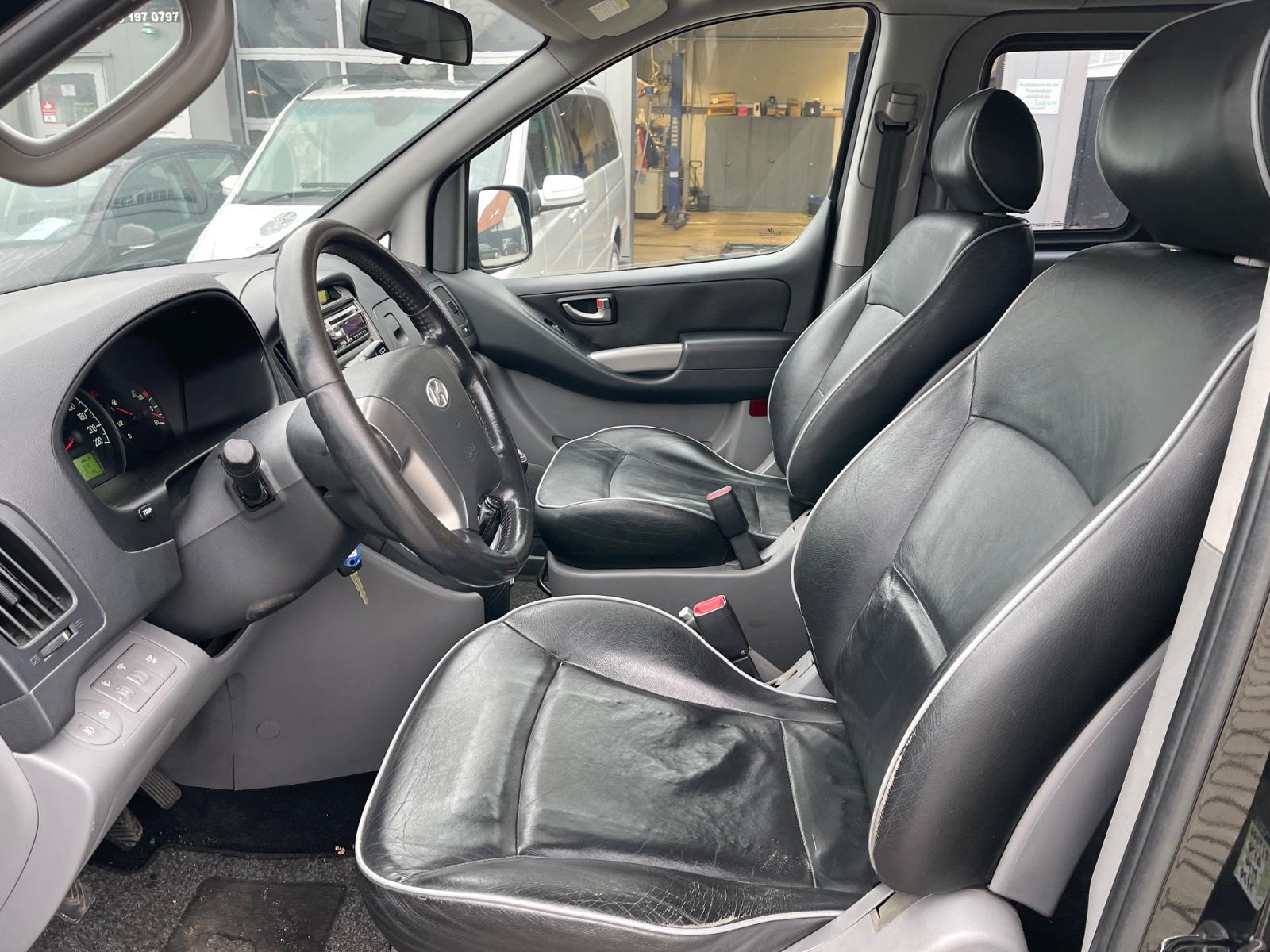 Hyundai H-1 Travel Premium