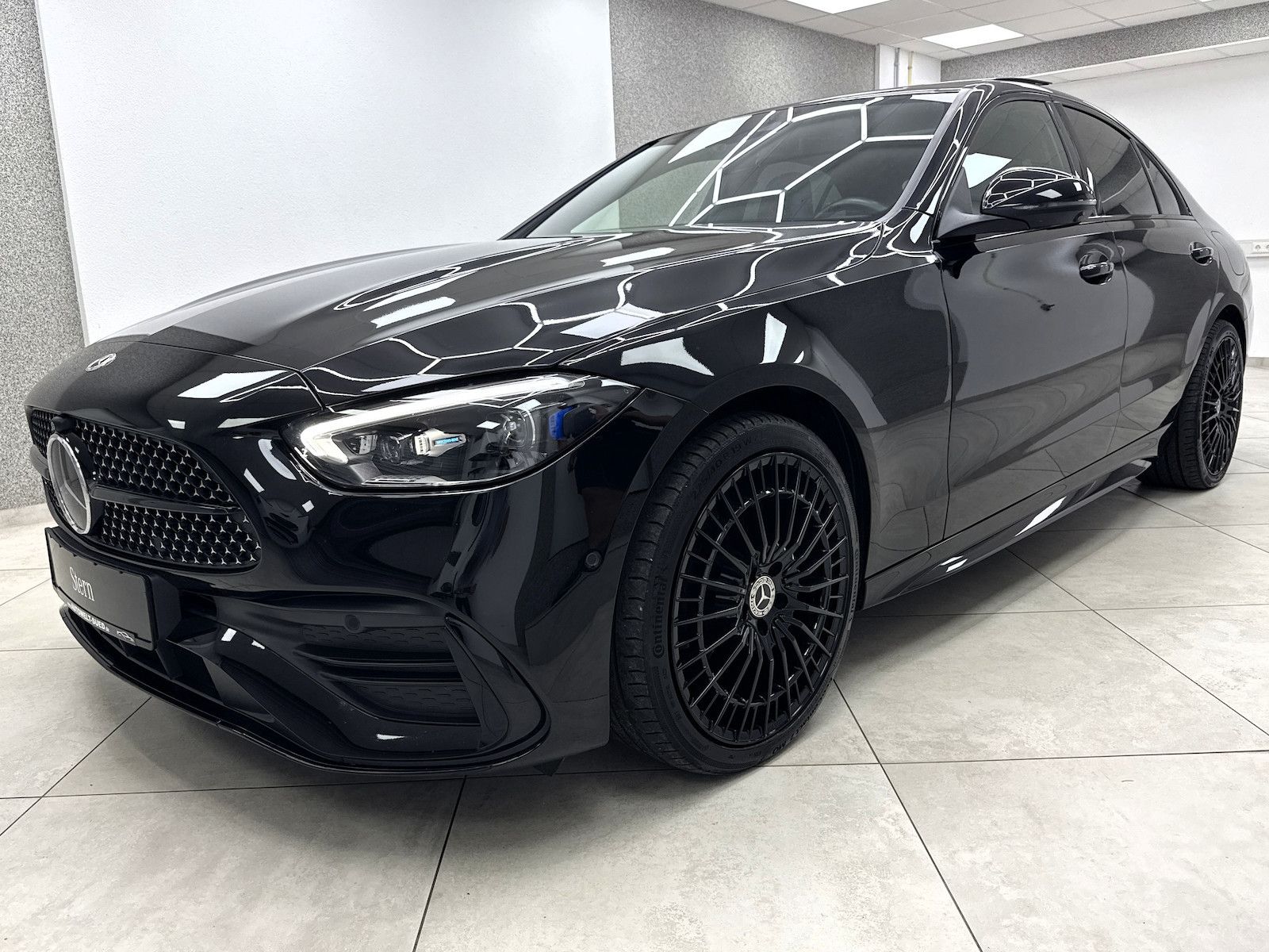 Mercedes-Benz C 300 e AMG Sport Night Pano DLight ACC AHK AugR imagem 2