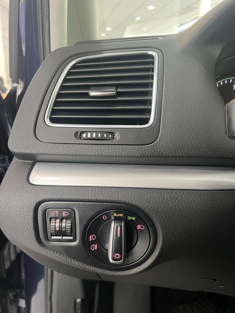 Fahrzeugabbildung Volkswagen Sharan 2.0 TDI Comfortline * PANO* R.KAMERA *AHK