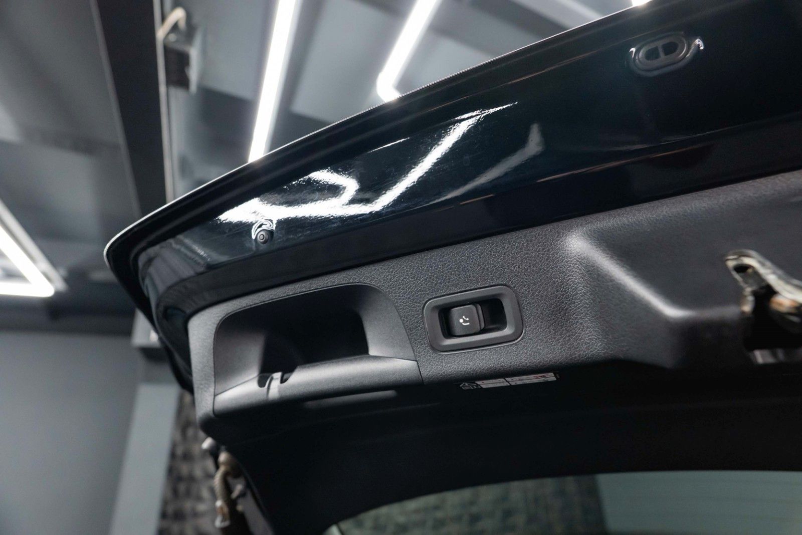 Fahrzeugabbildung Mercedes-Benz CLA 220 Shooting Brake AMG Line | ACC | LED