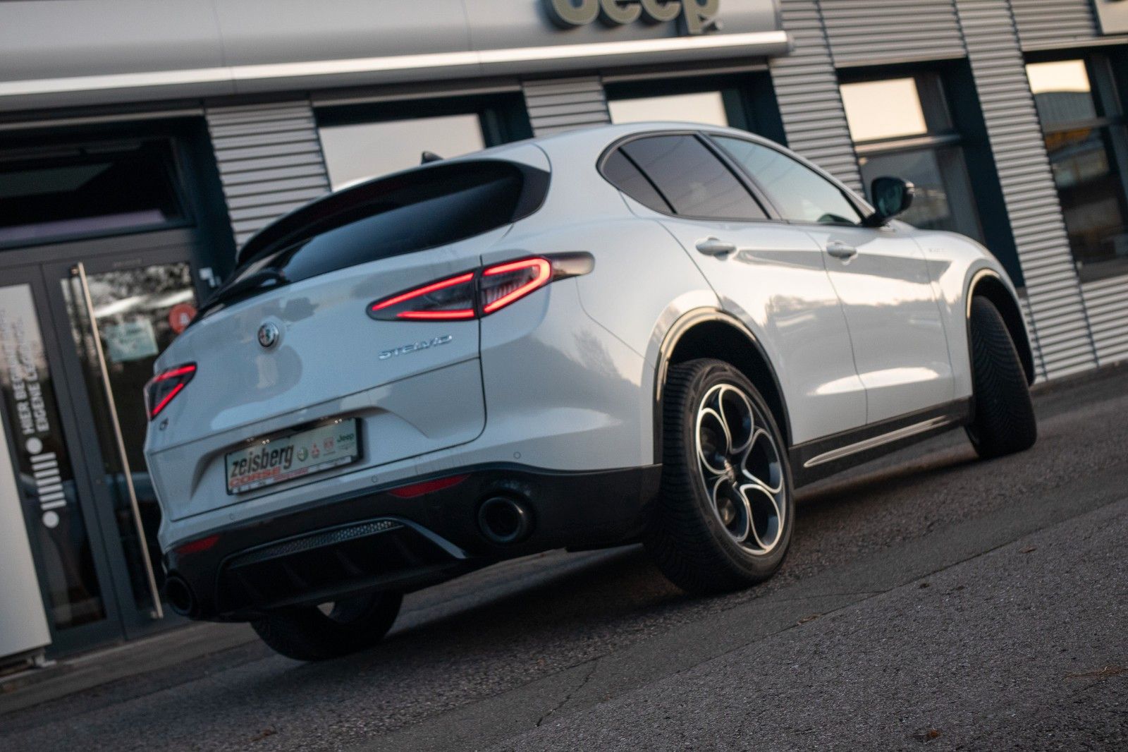 Fahrzeugabbildung Alfa Romeo Stelvio Veloce 2.0 T Vom Ar Vertragshändler