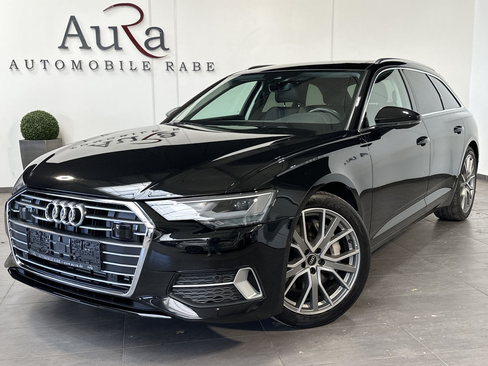 Fahrzeugabbildung Audi A6 Avant 55 TFSI Quattro Sport NAV+LED+AHK+PANO