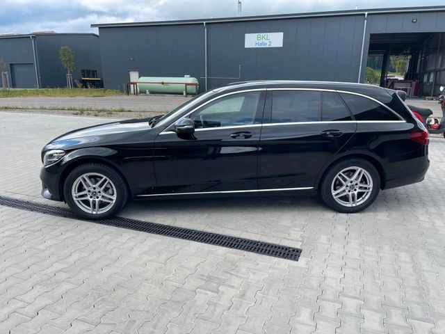 MERCEDES-BENZ C 220 C -Klasse T-Modell C 220 T d 4Matic