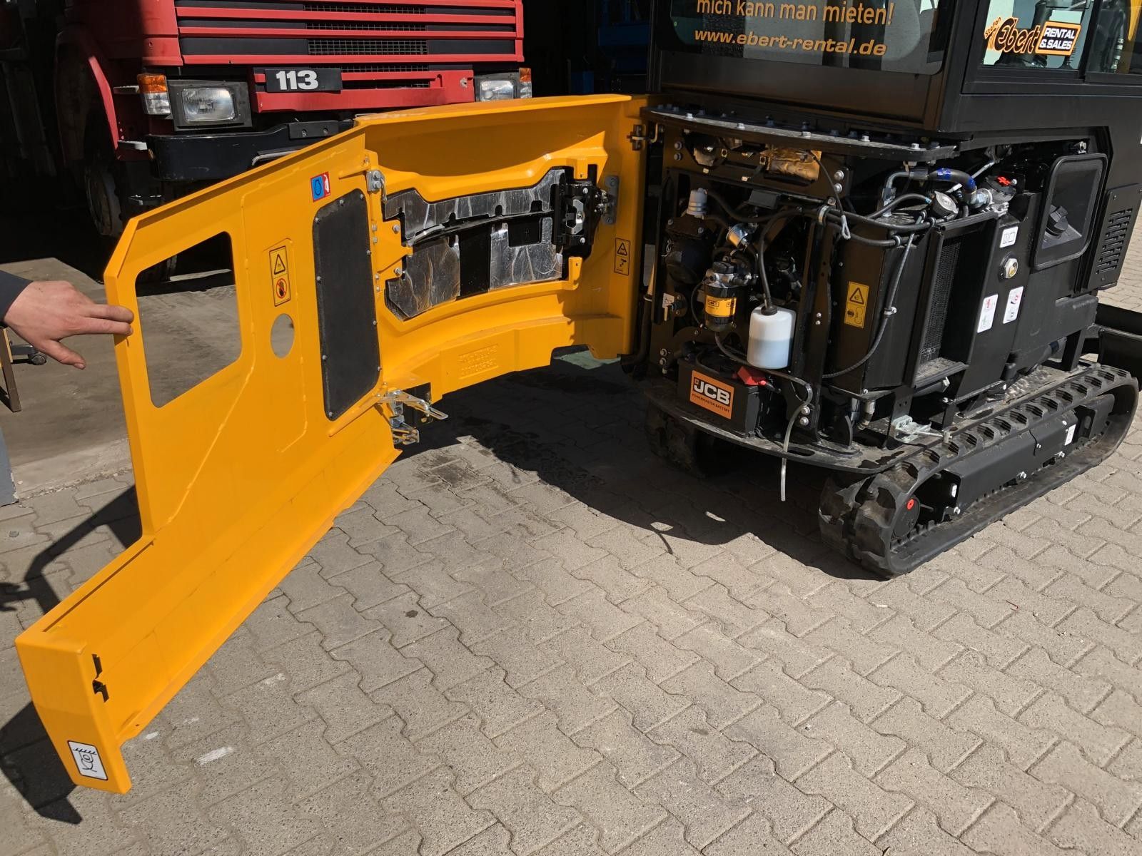 Fahrzeugabbildung JCB 19C-1 / 10h 2023 / Löffelpaket / Schnellwechsler