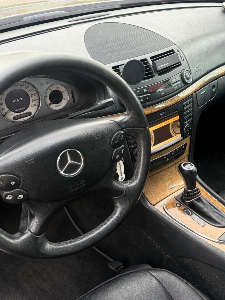 Mercedes-Benz E320 2009 — engine 224 HP (165kW)