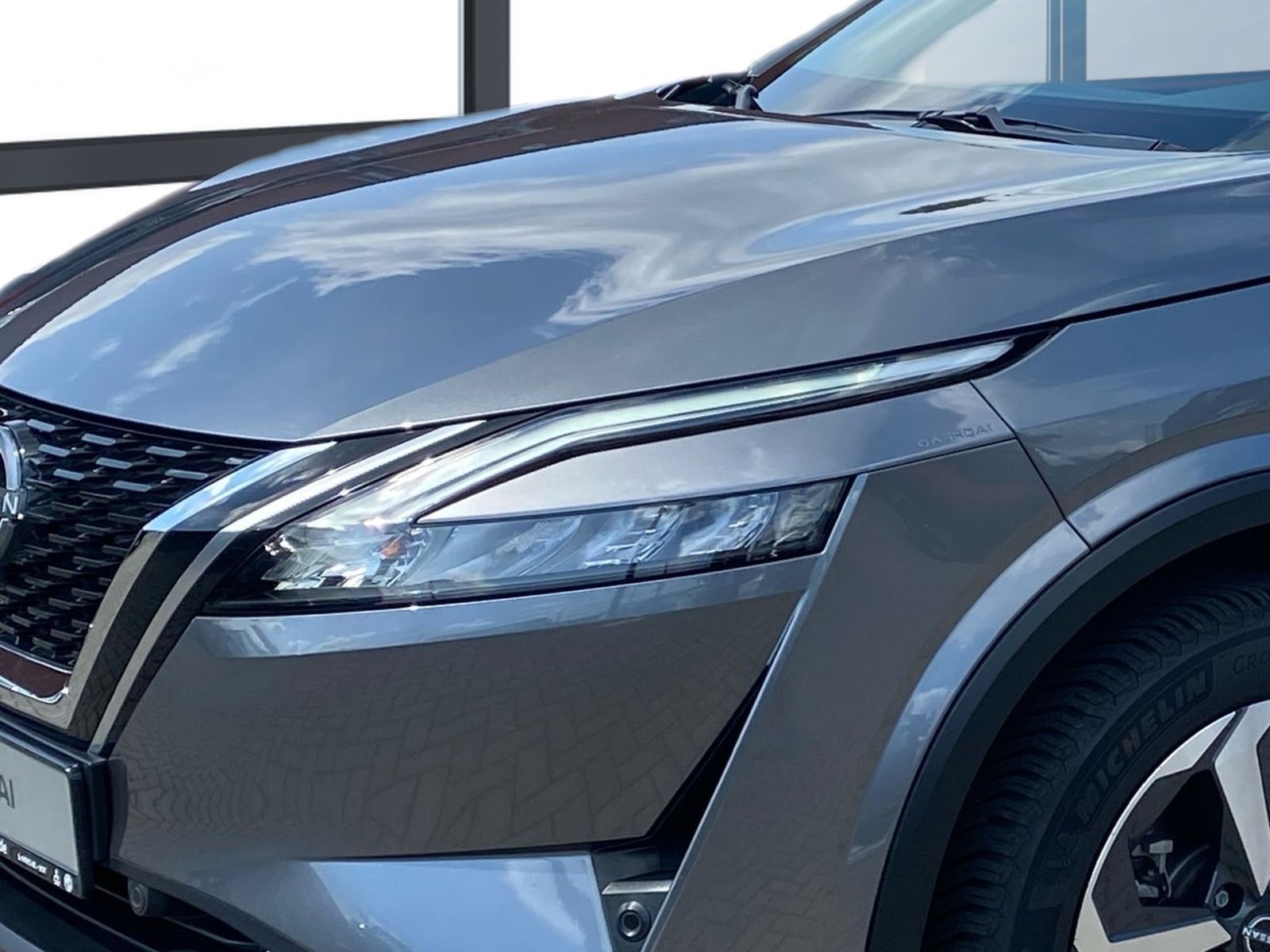 Fahrzeugabbildung Nissan Qashqai 1.3DIG-T Autom. N-Connecta*AHK*Pano*360'