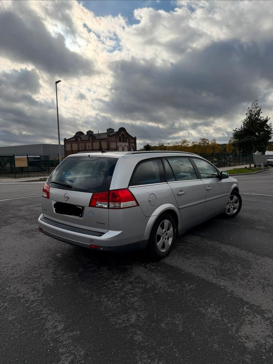 Opel Vectra 2005 — photo 5