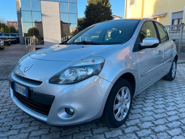 Renault Clio 1.2 16V 5 porte Luxe IDONEA NEOPATE