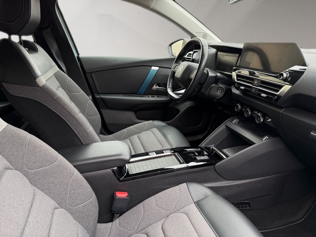 Fahrzeugabbildung Citroën e-C4 136 FEEL PACK+ Kältepaket