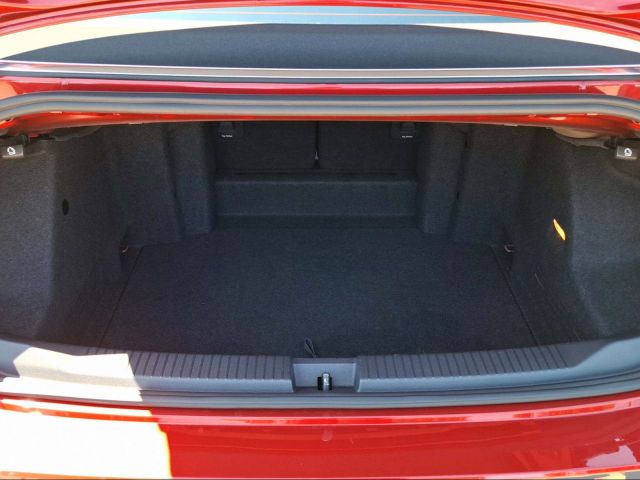 T-ROC CABRIOLET 1.5 TSI DSG R-LINE AZV+NAVI+CAM