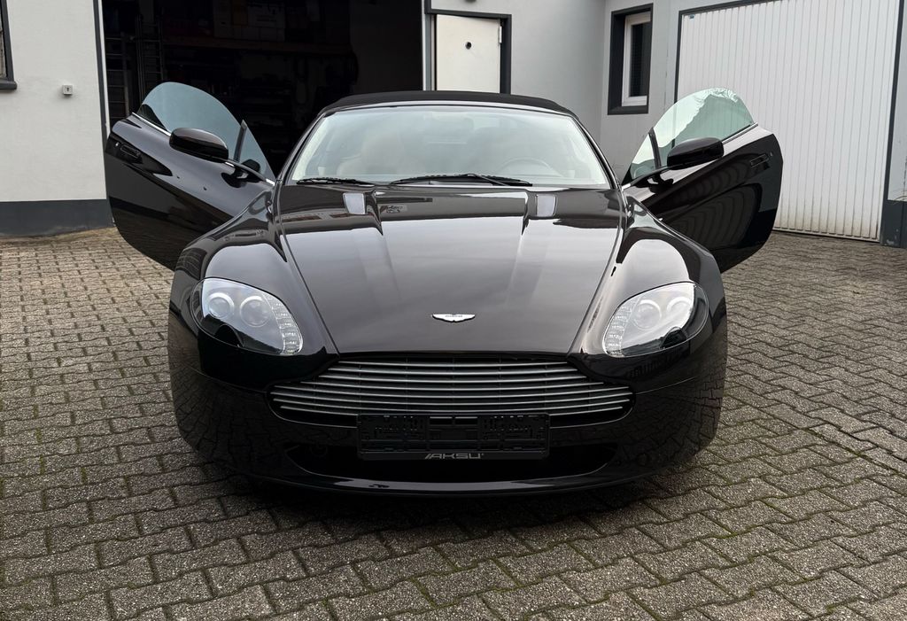Aston Martin V8 Vantage