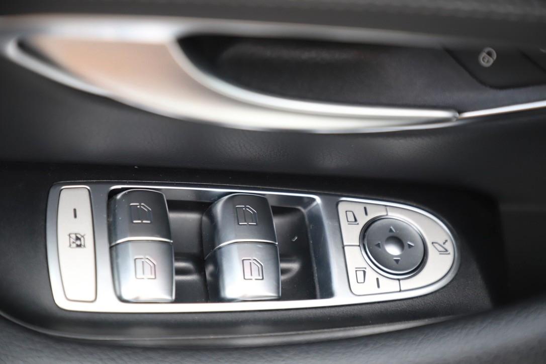 Mercedes-Benz E 220 d T-Modell AMG AHK SCHIEBEDACH