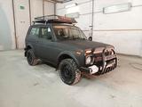 Lada Niva 1.7i Only Only - schwarze Lada Niva