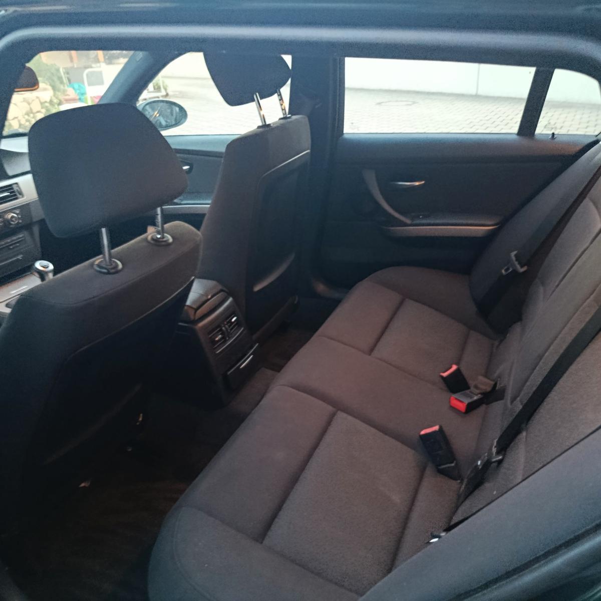 BMW 320 2007 — photo 8