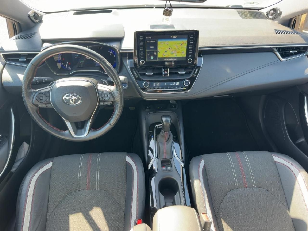 Fahrzeugabbildung Toyota Corolla TS GR Sport 2.0 *Pano+SHZ+RFK+PDC*