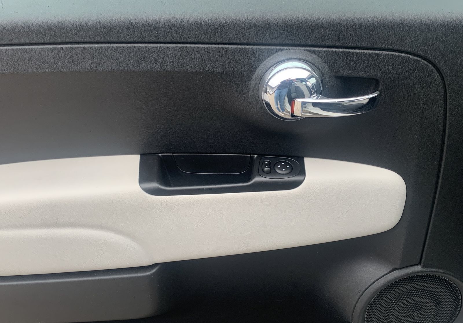 Fahrzeugabbildung Fiat 500 1.2*Star*Leder*CarPlay*SHZ*PDC*Navi*Temp*