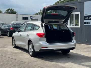 Ford Focus - 8