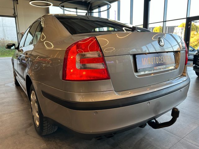 Skoda Octavia *TÜV0328*SCHECKHEFT*TEMPO*AHK*KLIMA*PDC