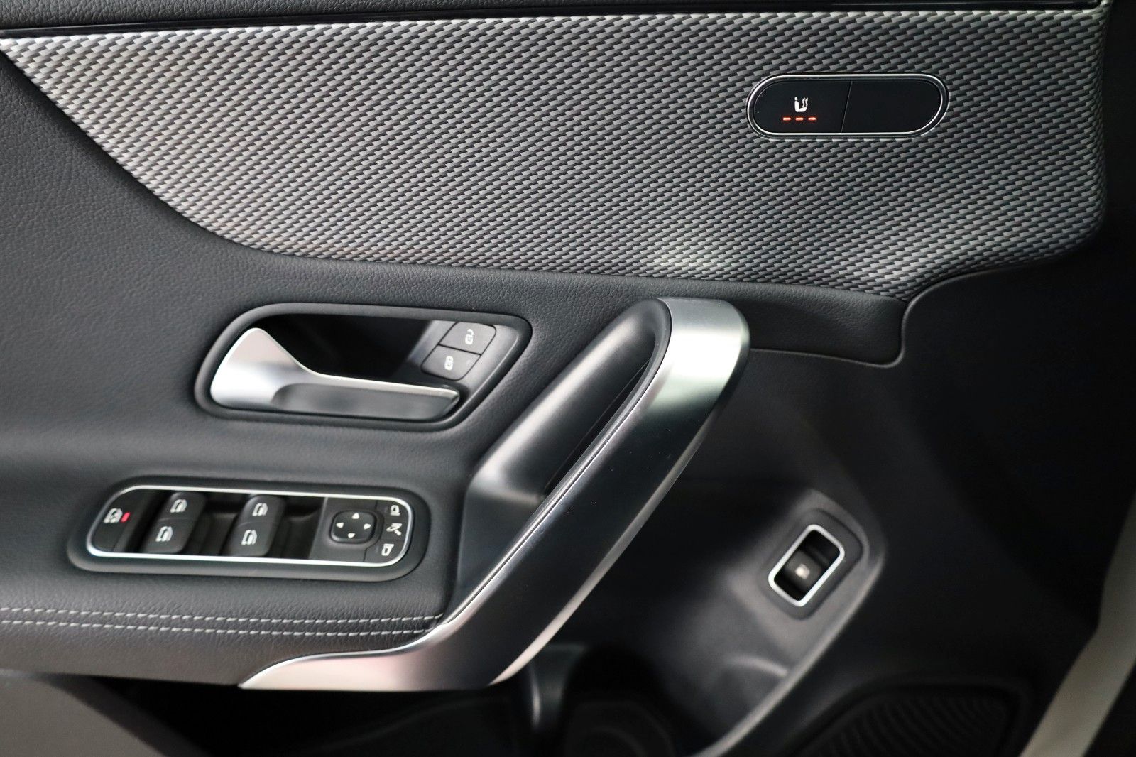 Fahrzeugabbildung Mercedes-Benz CLA 250e SB Progressive,Leder,Navi,LED,Kamera+WR