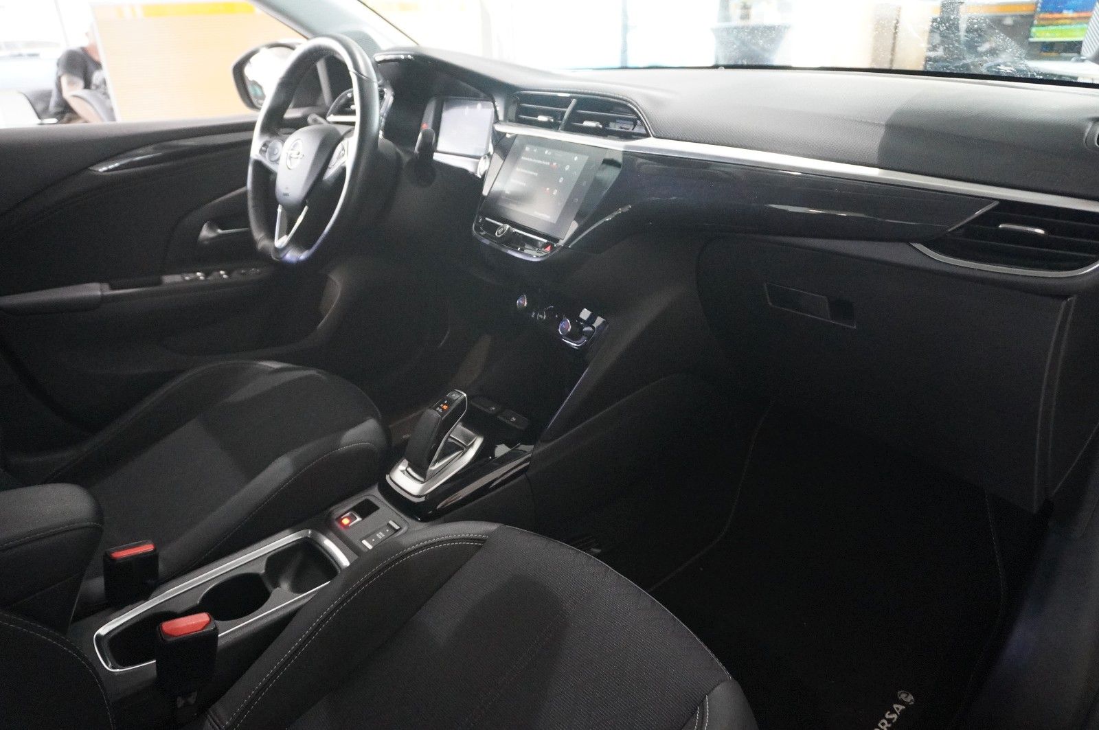 Fahrzeugabbildung Opel Corsa-e  ELEGANCE SHZ|16"ALU|PDC|SHZ|KAMERA