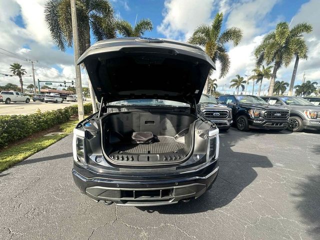 Ford F 150 Lightning SXT AWD  Elektro 2023 dunkelblau