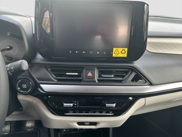 Fotografie des Suzuki Swift 1.2 Comfort+ Kamera LED Sitzh. Navi
