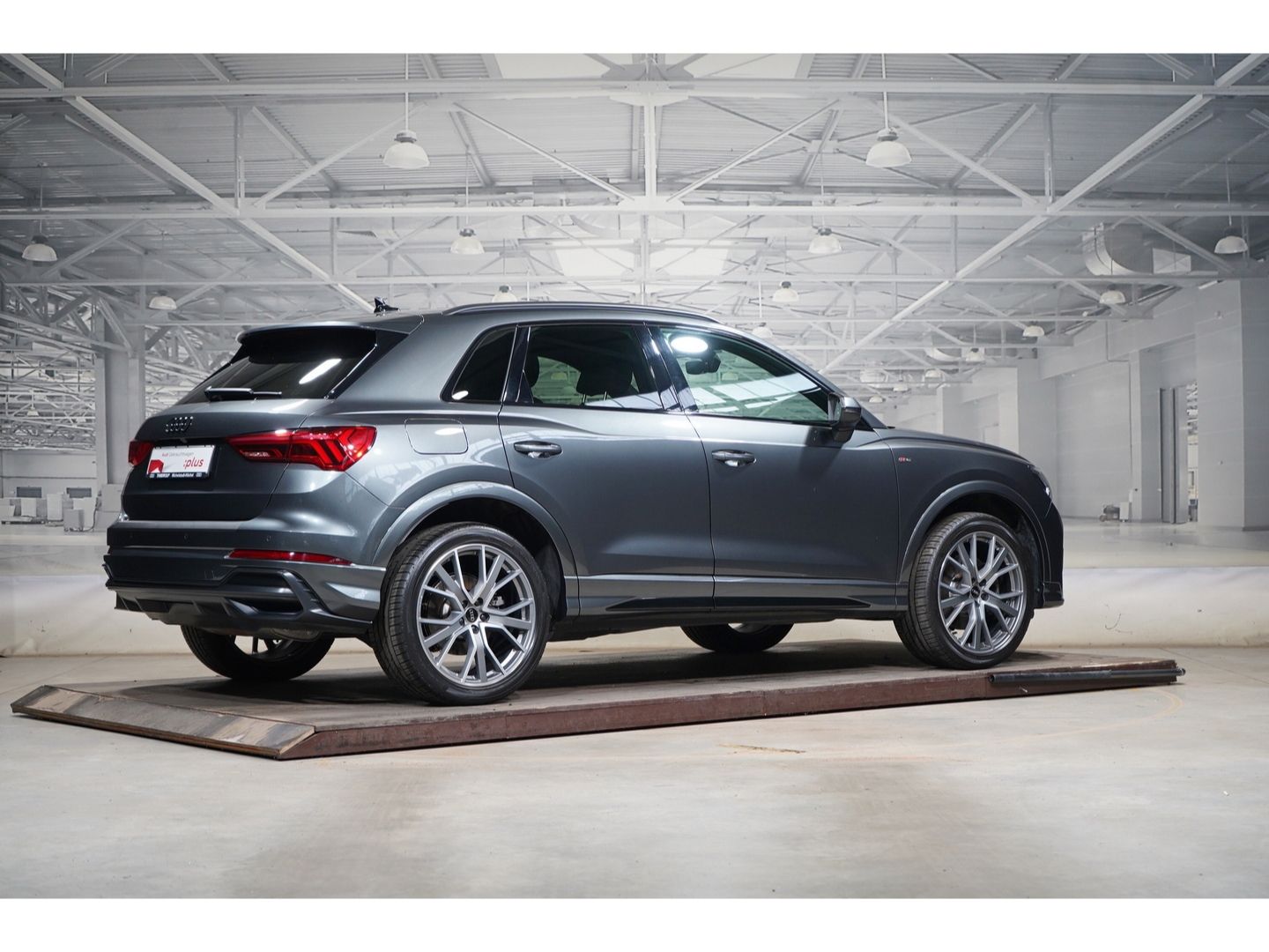 Audi Q3 S line 45 TFSI e AHK Kamera optikschwarz foto 3