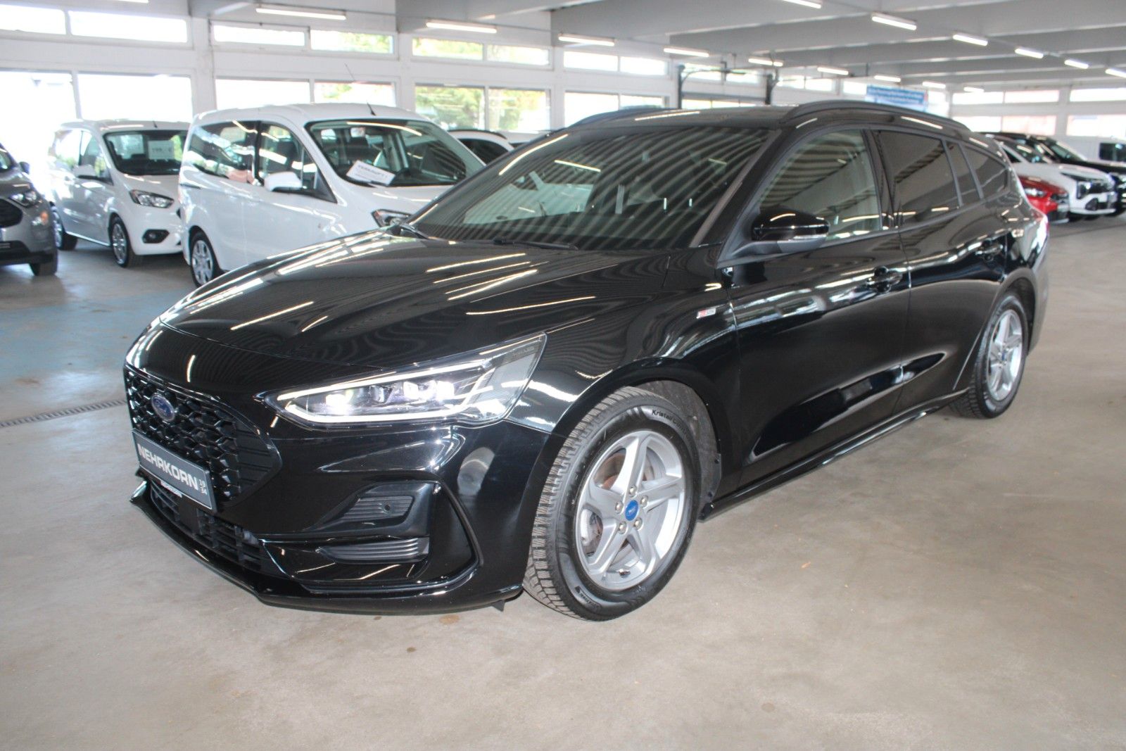 Fahrzeugabbildung Ford Focus ST-Line X AHK M-LED STDHZ B&O ACC WinterP.